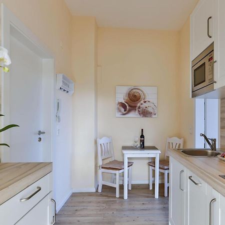 Appartement-5-Mit-Suedbalkon-In-Strandnaher-Lage-Baederstil-Villa-In-Wenningstedt-Sylt 外观 照片